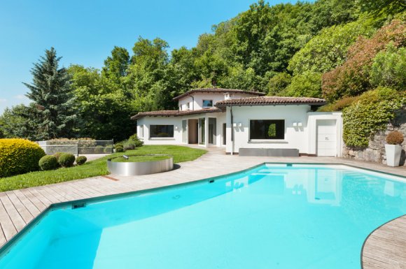 Création de piscine en bois immergé à Saint-Cyr-au-Mont-d'Or